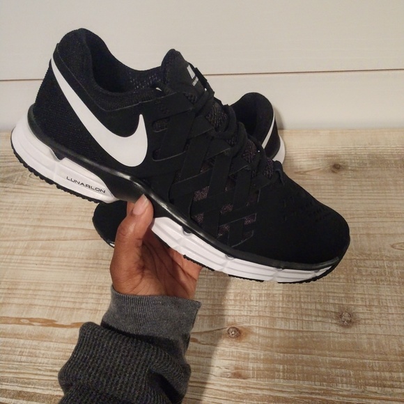nike lunar fingertrap womens
